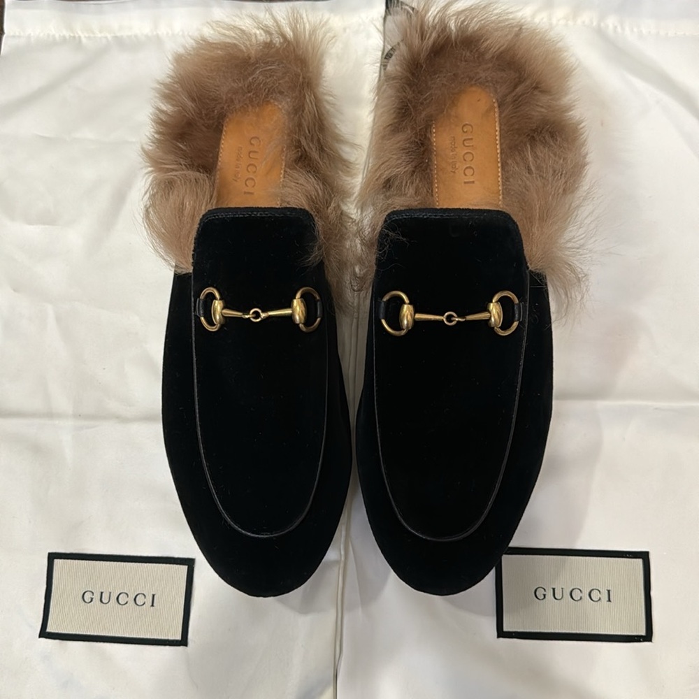 Gucci Princetown Slippers / Mules
